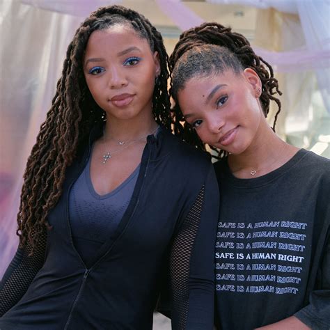 who is halle bailey's sister.